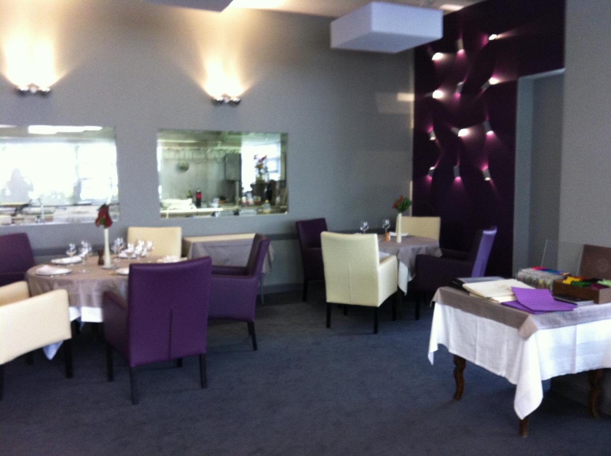 Logis - Hotel Du Nord Et Restaurant La Table D'Elisa Compiegne Exterior photo